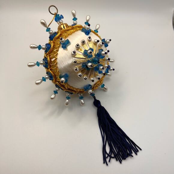 Vintage Handmade Blue White  Christmas Ornament Sequin Beaded Push Pin Tassel - Picture 1 of 10